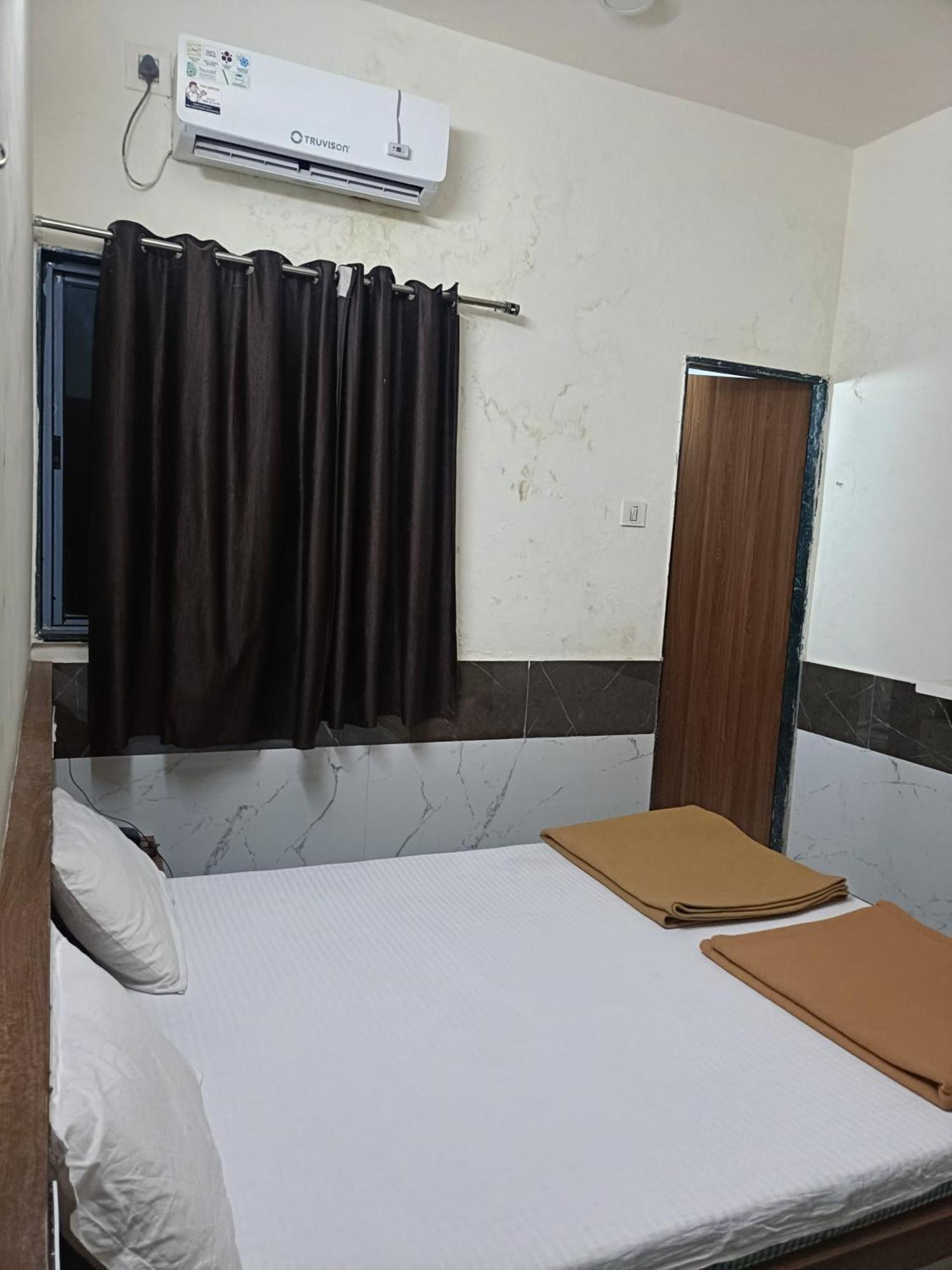 Hotel Mahalaxmi Dwarka  Luaran gambar