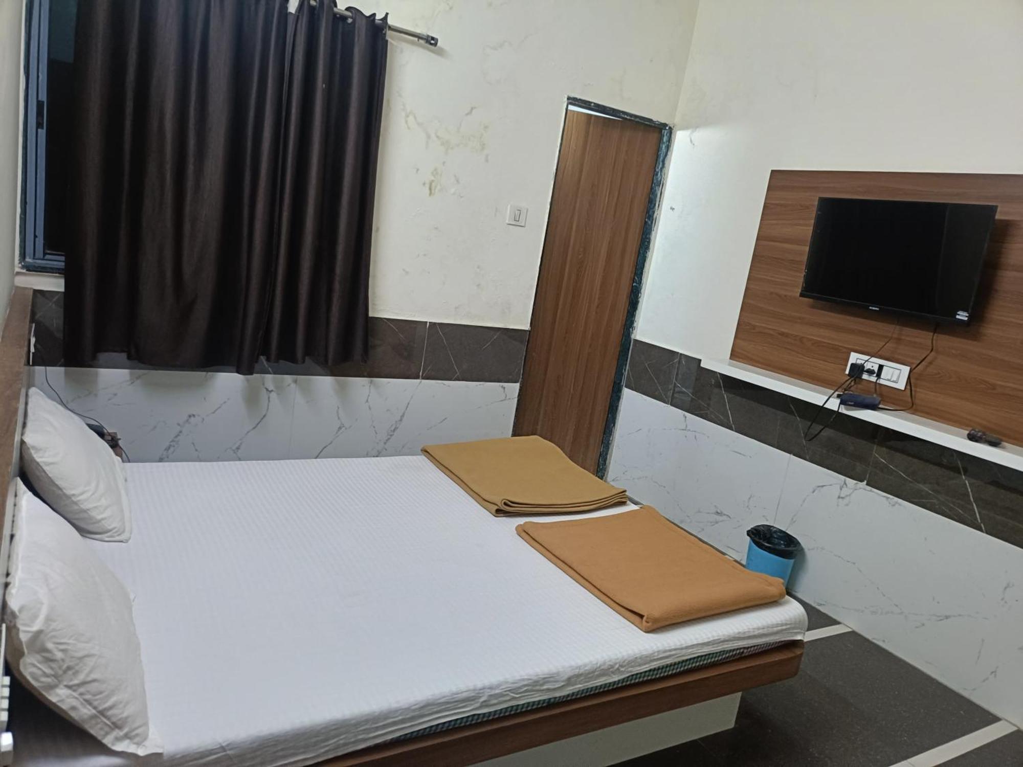 Hotel Mahalaxmi Dwarka  Luaran gambar