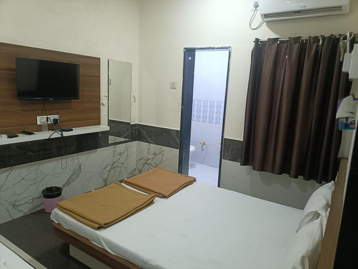 Hotel Mahalaxmi Dwarka  Luaran gambar